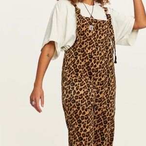 Léopard dungarees /Salopette Lucy and yak léopard corduroy 18UK- 14 US